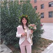 Sono una studentessa laureata in lettere classiche,sto conseguendo la laurea magistrale